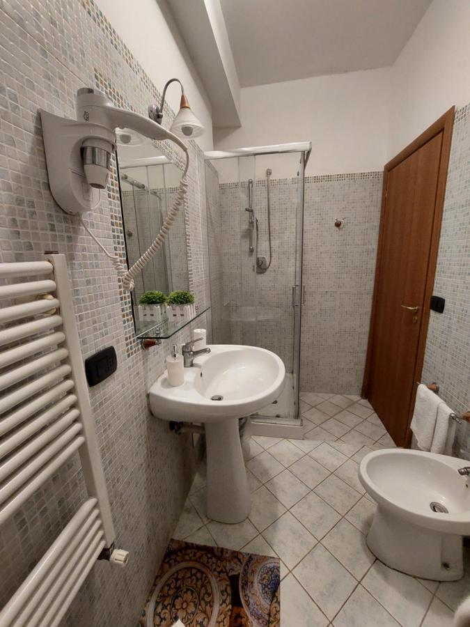 Domus Cesare Appartement Napels Buitenkant foto