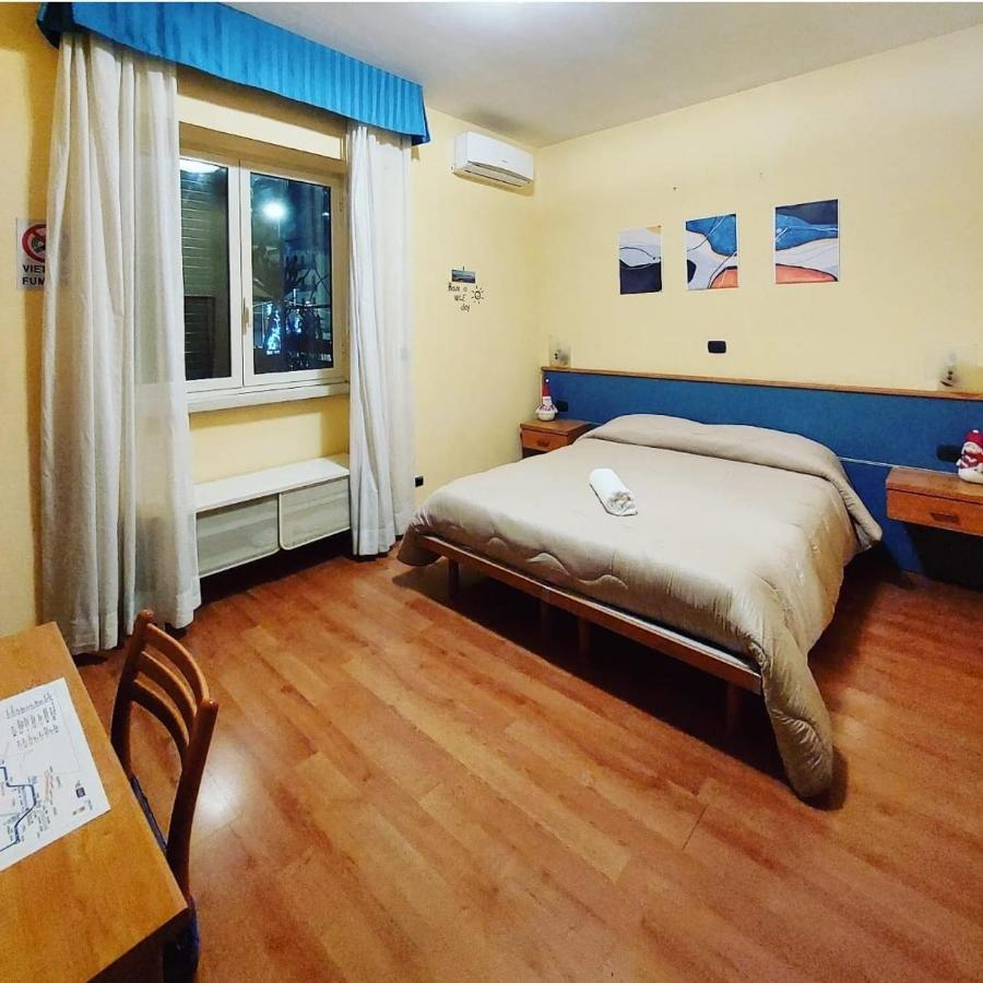 Domus Cesare Appartement Napels Buitenkant foto